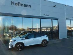 Weiß Gebraucht 2021 Peugeot e-2008 GT SUV | 17.950 € (Fairer Preis)