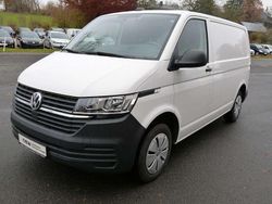 Candyweiss Gebraucht 2021 VW Transporter Van | 22.399 €