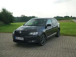 Schwarz Gebraucht 2014 Skoda Rapid Style Kleinwagen | 7.500 € (Fairer Preis)