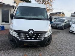 Weiß Gebraucht 2017 Renault Master Limousine | 9.190 €