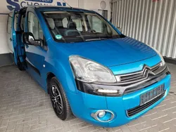 Blau Gebraucht 2013 Citroën Berlingo SELECTION Van / Kleinbus | 6.900 € (Fairer Preis)