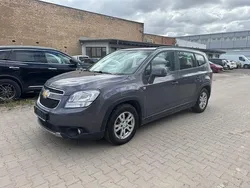 Grau Gebraucht 2011 Chevrolet Orlando LT Van / Kleinbus | 3.999 € (Superpreis)
