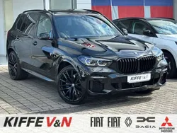 Black sapphire metallic Gebraucht 2022 BMW X5 M Sport SUV | 65.200 € (Guter Preis)
