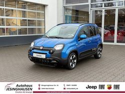 Blau Neu 2025 Fiat Panda Cross Kleinwagen | 19.750 €