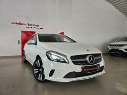 Weiß Gebraucht 2016 Mercedes A180 Urban Limousine | 14.999 € (Fairer Preis)