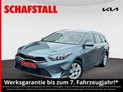 Grau ((usg) yucca stahlgrau met.) Gebraucht 2024 Kia Ceed Sportswagon Comfort Kombi | 22.479 € (Superpreis)