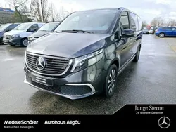 Grau Gebraucht 2020 Mercedes EQV300 Avantgarde Van / Kleinbus | 41.850 € (Guter Preis)