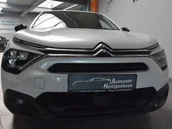 Weiß Gebraucht 2023 Citroën C4 Shine Limousine | 22.980 € (Etwas zu teuer)