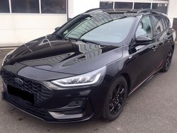 Schwarz Gebraucht 2024 Ford Focus ST-Line Kombi | 16.990 € (Superpreis)