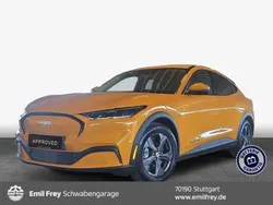 Orange Gebraucht 2022 Ford Mustang Mach-E SUV | 37.250 € (Fairer Preis)