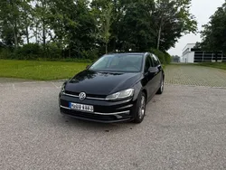 Schwarz Gebraucht 2017 VW Golf VII Highline Limousine | 16.500 € (Fairer Preis)