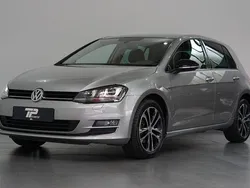 Silber Gebraucht 2015 VW Golf VII LOUNGE Limousine | 12.950 € (Fairer Preis)