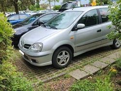 Silber Gebraucht 2006 Nissan Almera Tino Acenta Van / Kleinbus | 1.600 € (Teuer)