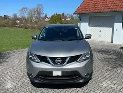 Silber Gebraucht 2015 Nissan Qashqai SUV | 11.500 € (Fairer Preis)