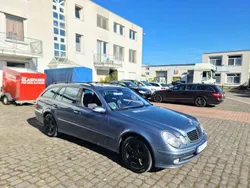 Blau Gebraucht 2004 Mercedes E200 Avantgarde Kombi | 2.500 € (Guter Preis)
