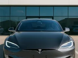 Grau Gebraucht 2017 Tesla Model S Limousine | 28.500 € (Fairer Preis)