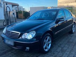 Blau Gebraucht 2004 Mercedes C180 Limousine | 2.500 € (Etwas zu teuer)