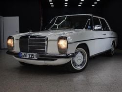 Weiß Gebraucht 1976 Mercedes W115 Limousine | 8.190 €