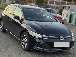Schwarz Gebraucht 2022 VW Golf VIII Active Limousine | 17.000 € (Guter Preis)