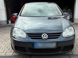 Blau Gebraucht 2005 VW Golf V Trendline Limousine | 2.500 € (Fairer Preis)
