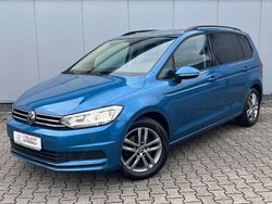 Blau Gebraucht 2021 VW Touran Comfortline Van / Kleinbus | 27.700 € (Fairer Preis)
