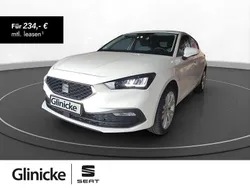 Weiß Gebraucht 2024 Seat Leon Style Limousine | 21.490 € (Superpreis)