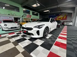Weiß Gebraucht 2021 Kia Stinger Limousine | 37.399 € (Fairer Preis)