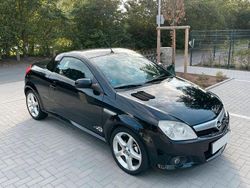 Schwarz Gebraucht 2006 Opel Tigra Cabrio | 2.500 € (Etwas zu teuer)