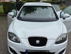 Weiß Gebraucht 2011 Seat Leon Limousine | 4.299 € (Fairer Preis)