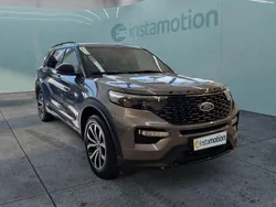 Grau Gebraucht 2021 Ford Explorer SUV | 54.049 € (Teuer)