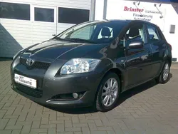 Grau Gebraucht 2007 Toyota Auris Limousine | 4.999 € (Teuer)