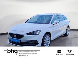 Weiß Gebraucht 2022 Seat Leon Limousine | 22.860 € (Etwas zu teuer)