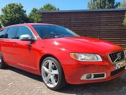 Rot Gebraucht 2012 Volvo V70 R-Design Kombi | 5.970 €