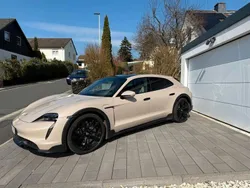 Beige Gebraucht 2021 Porsche Taycan Turbo Cross Turismo Limousine | 89.950 € (Teuer)