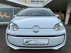 Weiß Gebraucht 2016 VW e-up! Kleinwagen | 11.500 € (Etwas zu teuer)