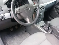 Schwarz Gebraucht 2006 Opel Astra GTC Coupé | 1.600 € (Superpreis)
