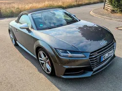 Grau Gebraucht 2016 Audi TT Roadster Ambiente Cabrio | 28.900 € (Guter Preis)