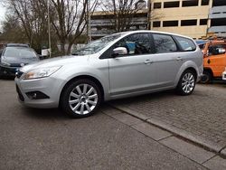 Silber Gebraucht 2008 Ford Focus Style Limousine | 2.999 € (Fairer Preis)