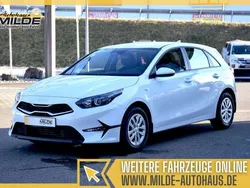 Weiß Neu 2024 Kia Ceed Limousine | 22.690 € (Superpreis)