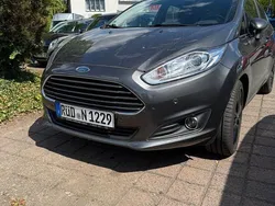 Grau Gebraucht 2017 Ford Fiesta Titanium Kleinwagen | 7.950 € (Fairer Preis)