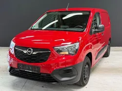 Rot Gebraucht 2019 Opel Combo Selection Van / Kleinbus | 11.500 € (Guter Preis)