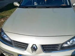 Gelb Gebraucht 2007 Renault Laguna II Limousine | 1.400 € (Guter Preis)