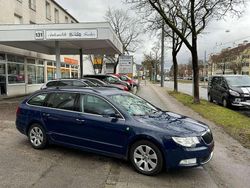 Pacificblau Gebraucht 2012 Skoda Superb GreenLine Kombi | 4.999 € (Superpreis)