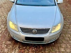 Silber Gebraucht 2007 VW Phaeton Limousine | 4.000 € (Etwas zu teuer)