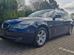 Blau Gebraucht 2007 BMW 520 Advantage Kombi | 7.999 € (Teuer)