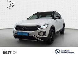 Pure white/deep black perleffekt (metallic) Gebraucht 2022 VW T-Roc Life SUV | 26.249 € (Fairer Preis)