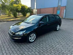 Schwarz Gebraucht 2015 Peugeot 308 Active Kombi | 5.950 € (Etwas zu teuer)