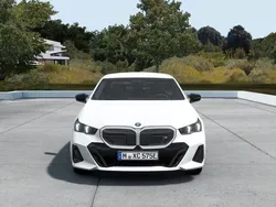 Alpinweiß uni Neu 2024 BMW i5 Sport Line Limousine | 76.639 €