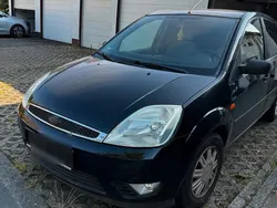 Schwarz Gebraucht 2002 Ford Fiesta Ghia Kleinwagen | 450 € (Superpreis)