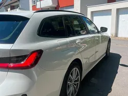 Weiß Gebraucht 2020 BMW 320 Kombi | 18.999 € (Guter Preis)